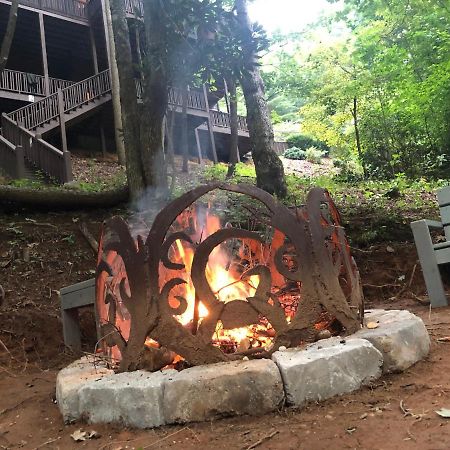Cozy Creekfront Family Cabin-Pet Friendly -Gamerm-Hot Tub هياواسي المظهر الخارجي الصورة