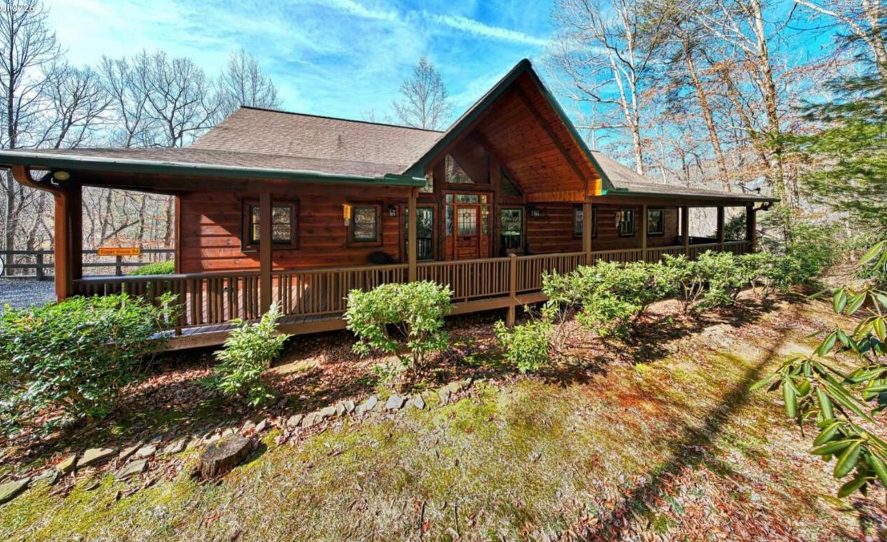 Cozy Creekfront Family Cabin-Pet Friendly -Gamerm-Hot Tub هياواسي المظهر الخارجي الصورة