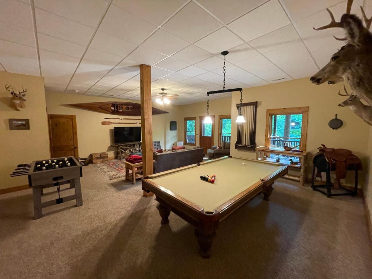 Cozy Creekfront Family Cabin-Pet Friendly -Gamerm-Hot Tub هياواسي المظهر الخارجي الصورة