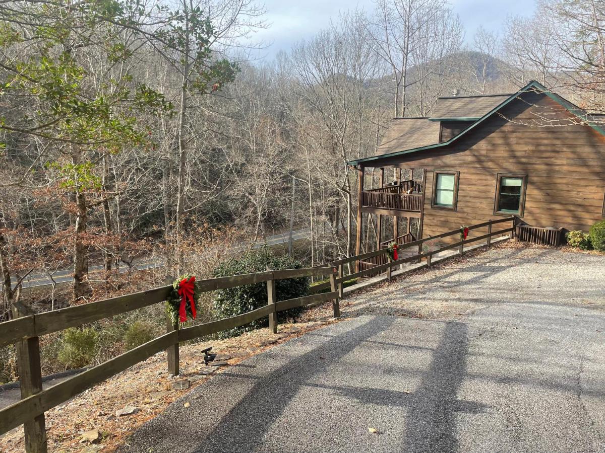 Cozy Creekfront Family Cabin-Pet Friendly -Gamerm-Hot Tub هياواسي المظهر الخارجي الصورة