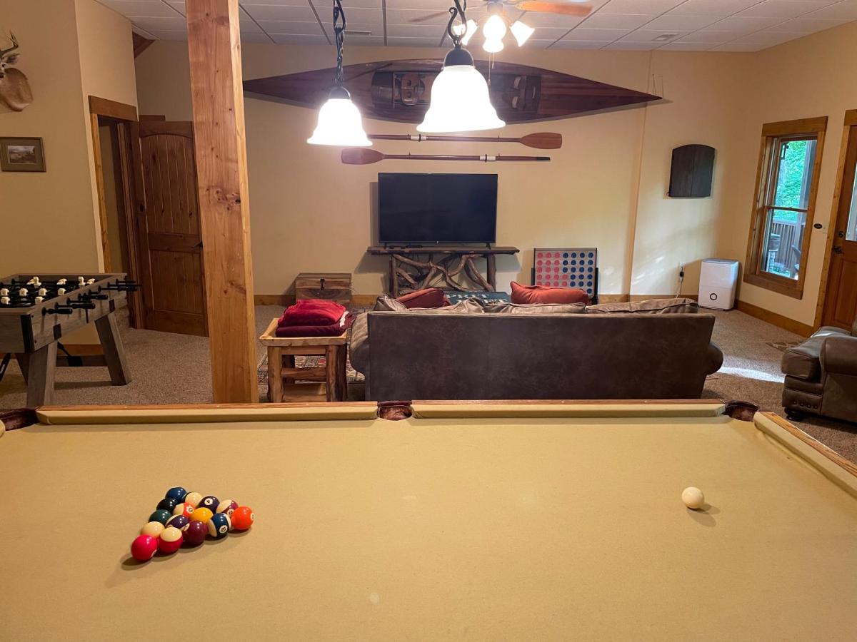 Cozy Creekfront Family Cabin-Pet Friendly -Gamerm-Hot Tub هياواسي المظهر الخارجي الصورة