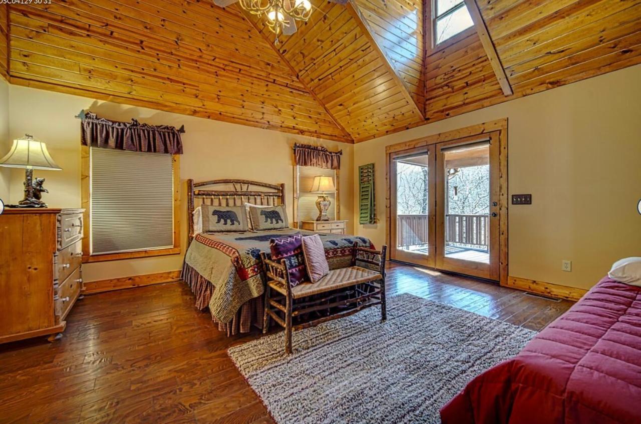 Cozy Creekfront Family Cabin-Pet Friendly -Gamerm-Hot Tub هياواسي المظهر الخارجي الصورة