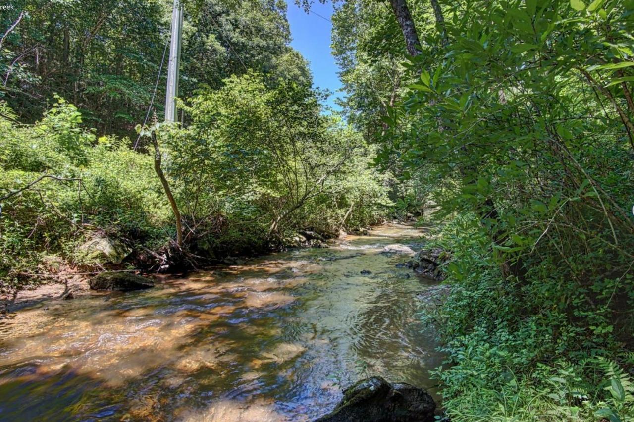 Cozy Creekfront Family Cabin-Pet Friendly -Gamerm-Hot Tub هياواسي المظهر الخارجي الصورة