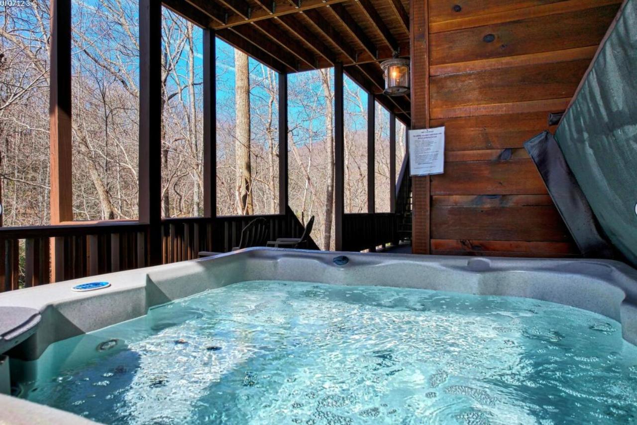Cozy Creekfront Family Cabin-Pet Friendly -Gamerm-Hot Tub هياواسي المظهر الخارجي الصورة