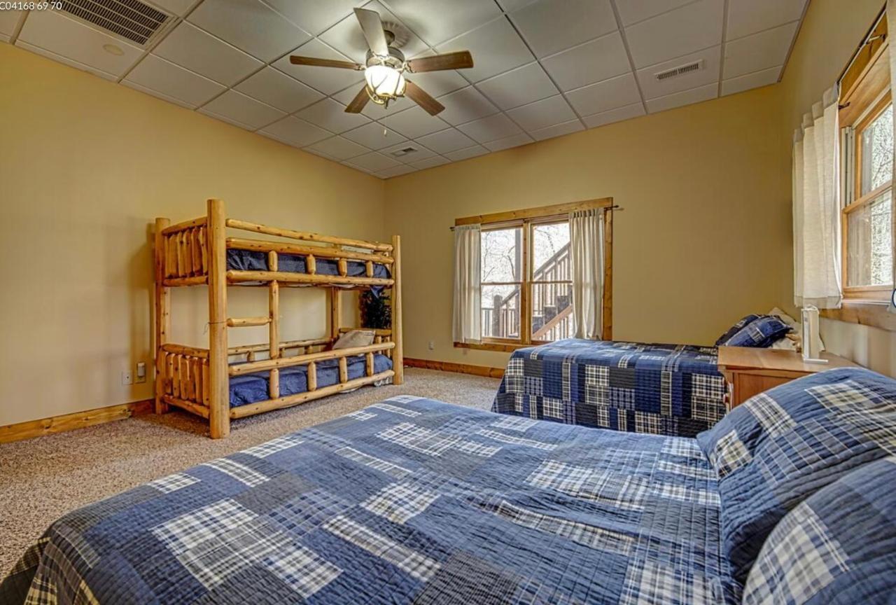 Cozy Creekfront Family Cabin-Pet Friendly -Gamerm-Hot Tub هياواسي المظهر الخارجي الصورة