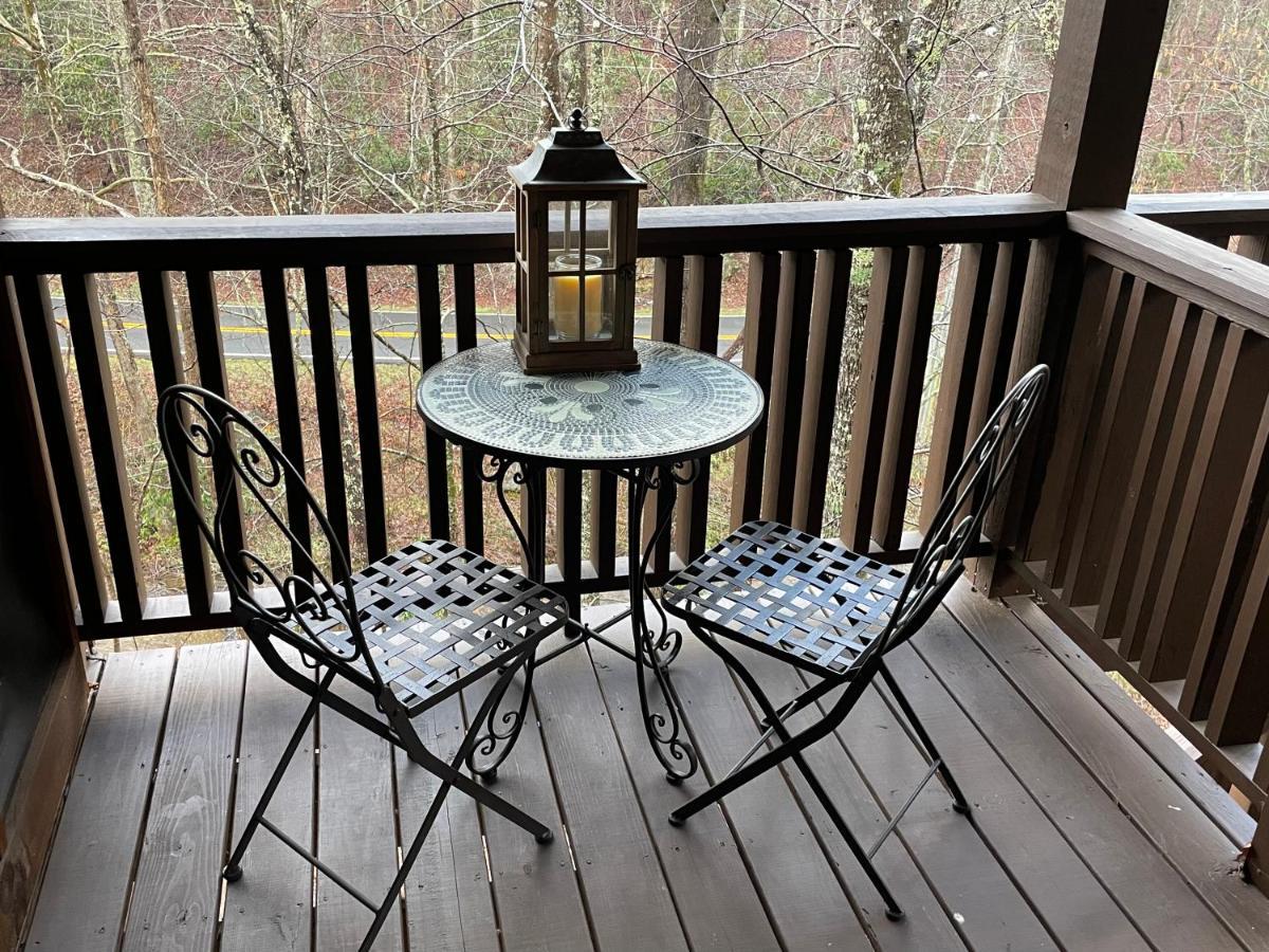 Cozy Creekfront Family Cabin-Pet Friendly -Gamerm-Hot Tub هياواسي المظهر الخارجي الصورة