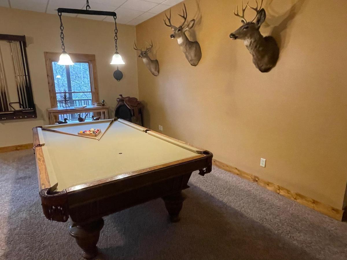 Cozy Creekfront Family Cabin-Pet Friendly -Gamerm-Hot Tub هياواسي المظهر الخارجي الصورة